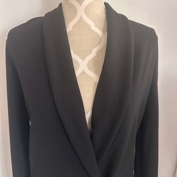 Gorgeous black blazer dress - Picture 3 of 5